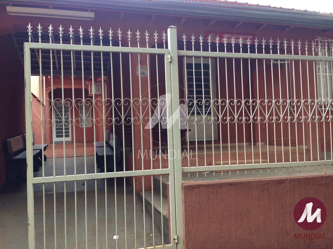 Garagem/estacionamento — foto 2