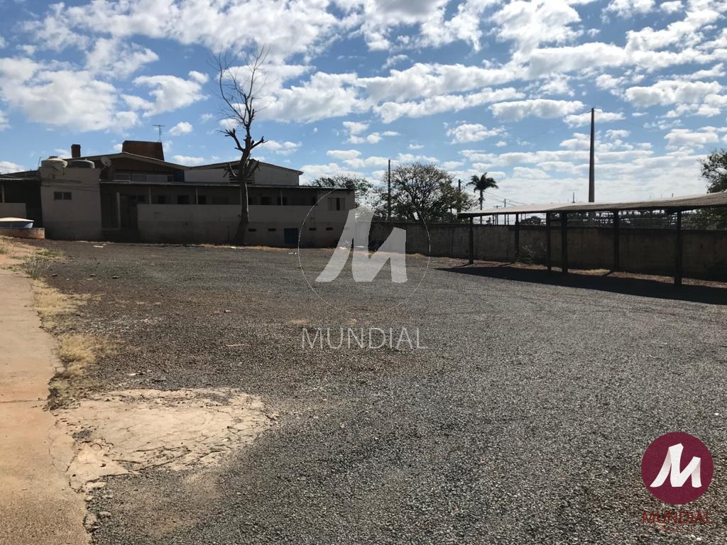 Garagem/estacionamento — foto 2