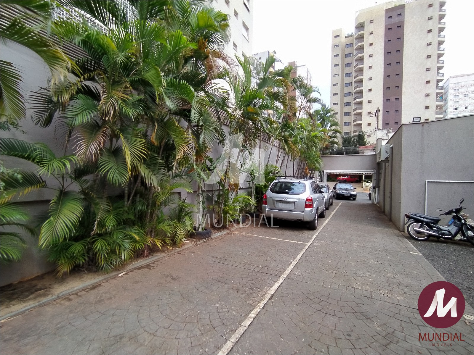 Garagem/estacionamento — foto 2