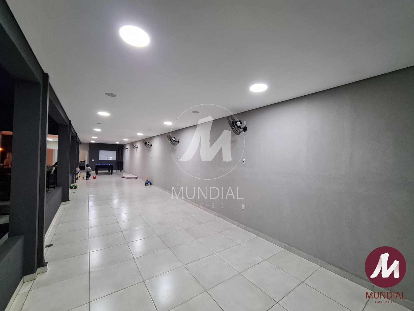 Garagem/estacionamento — foto 2