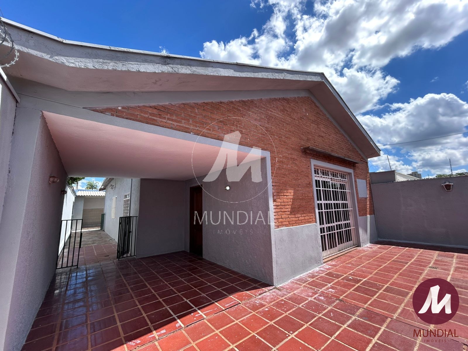 Garagem/estacionamento — foto 2