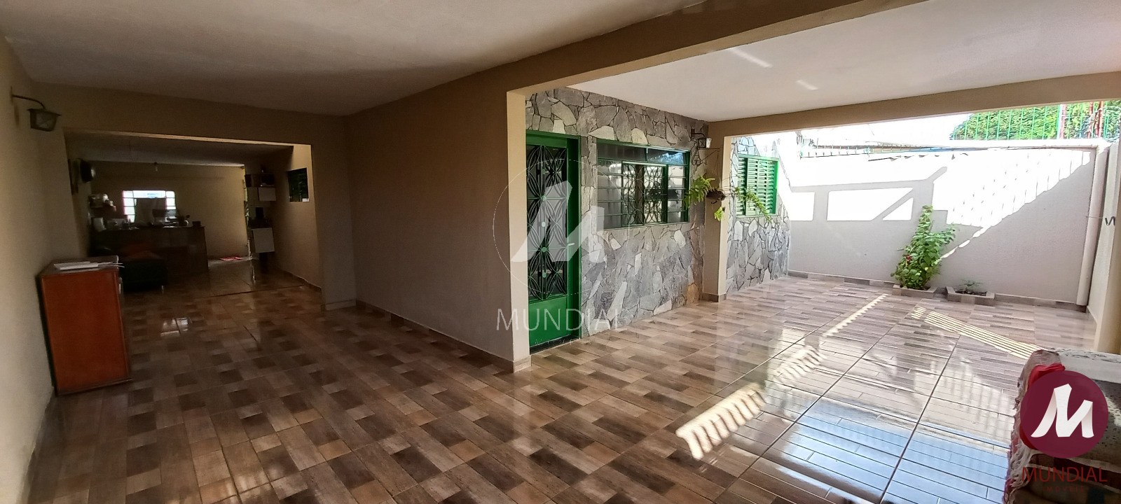 Garagem/estacionamento — foto 1