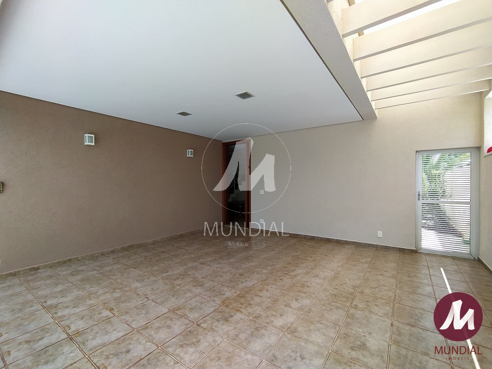 Garagem/estacionamento — foto 35
