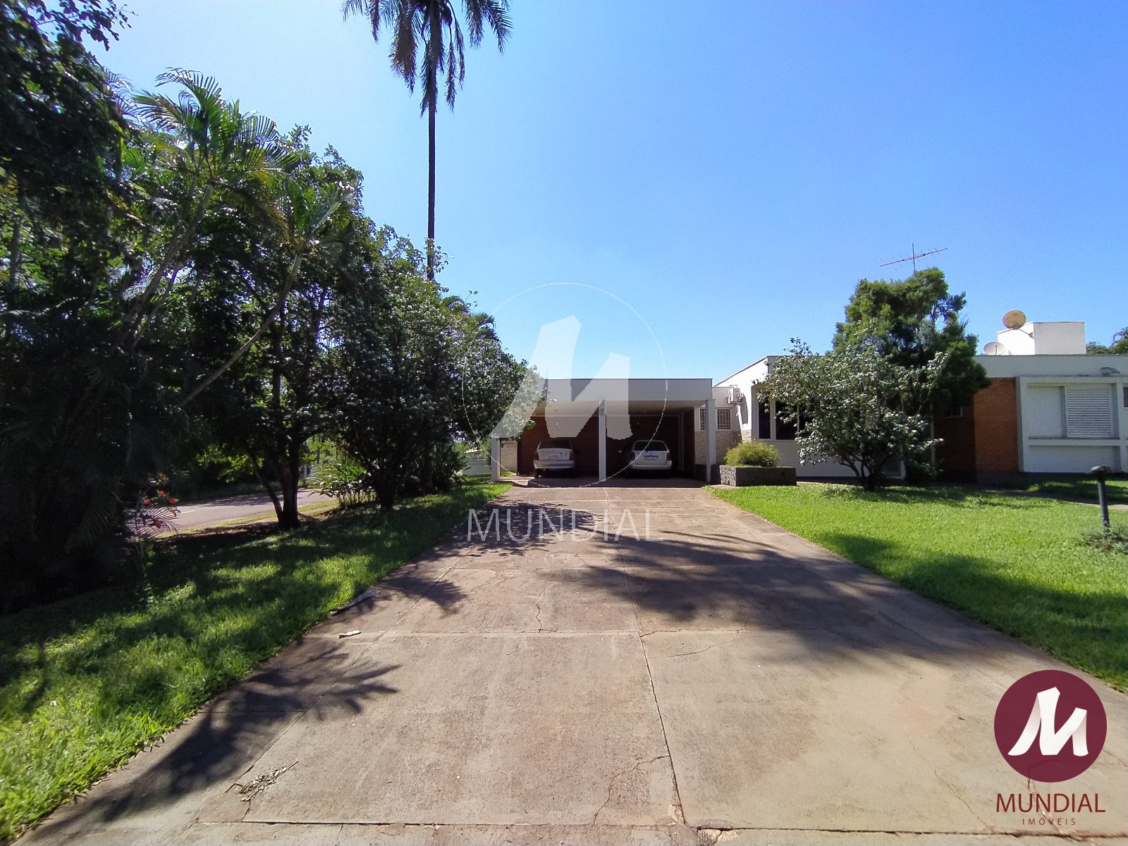 Garagem/estacionamento — foto 4
