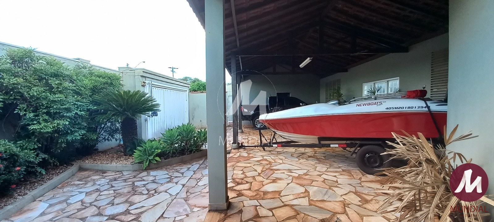 Garagem/estacionamento — foto 2