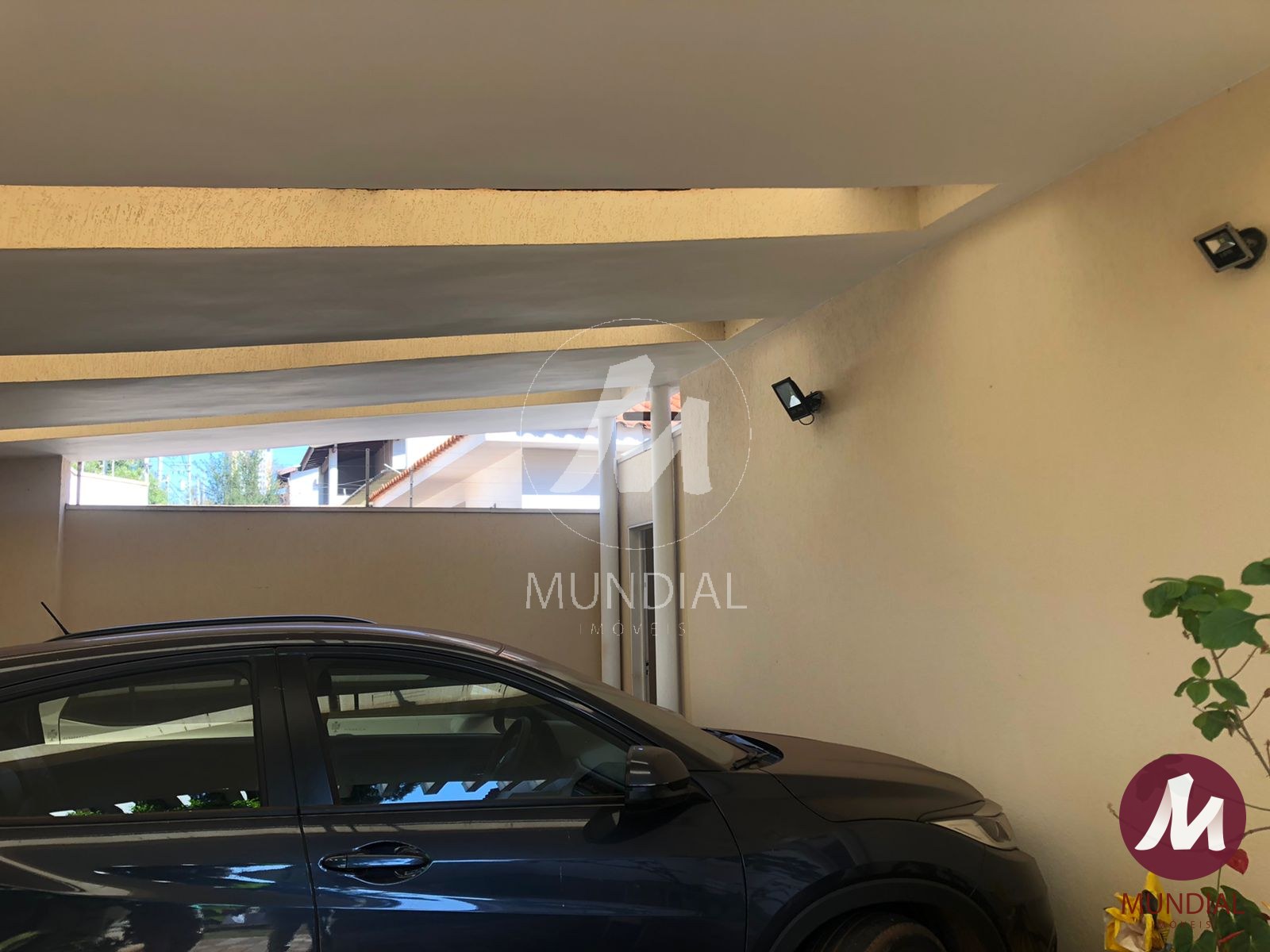 Garagem/estacionamento — foto 4