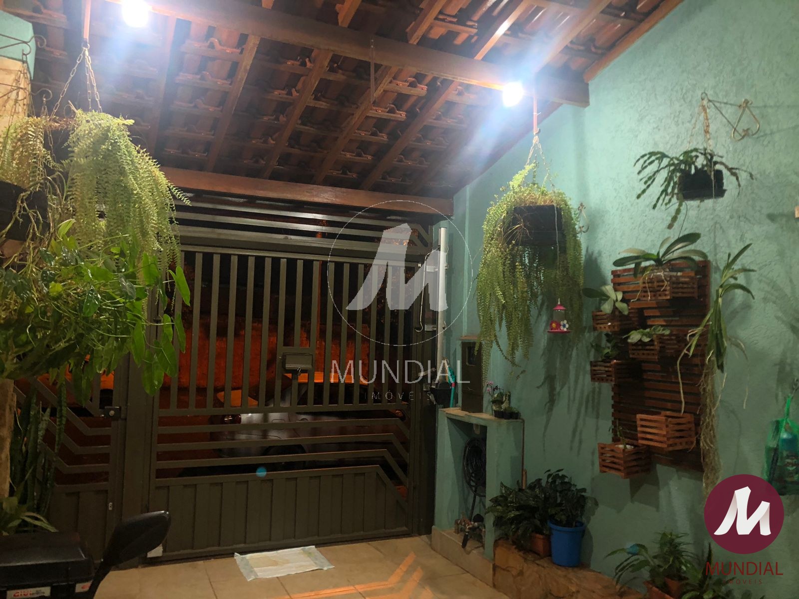 Garagem/estacionamento — foto 1
