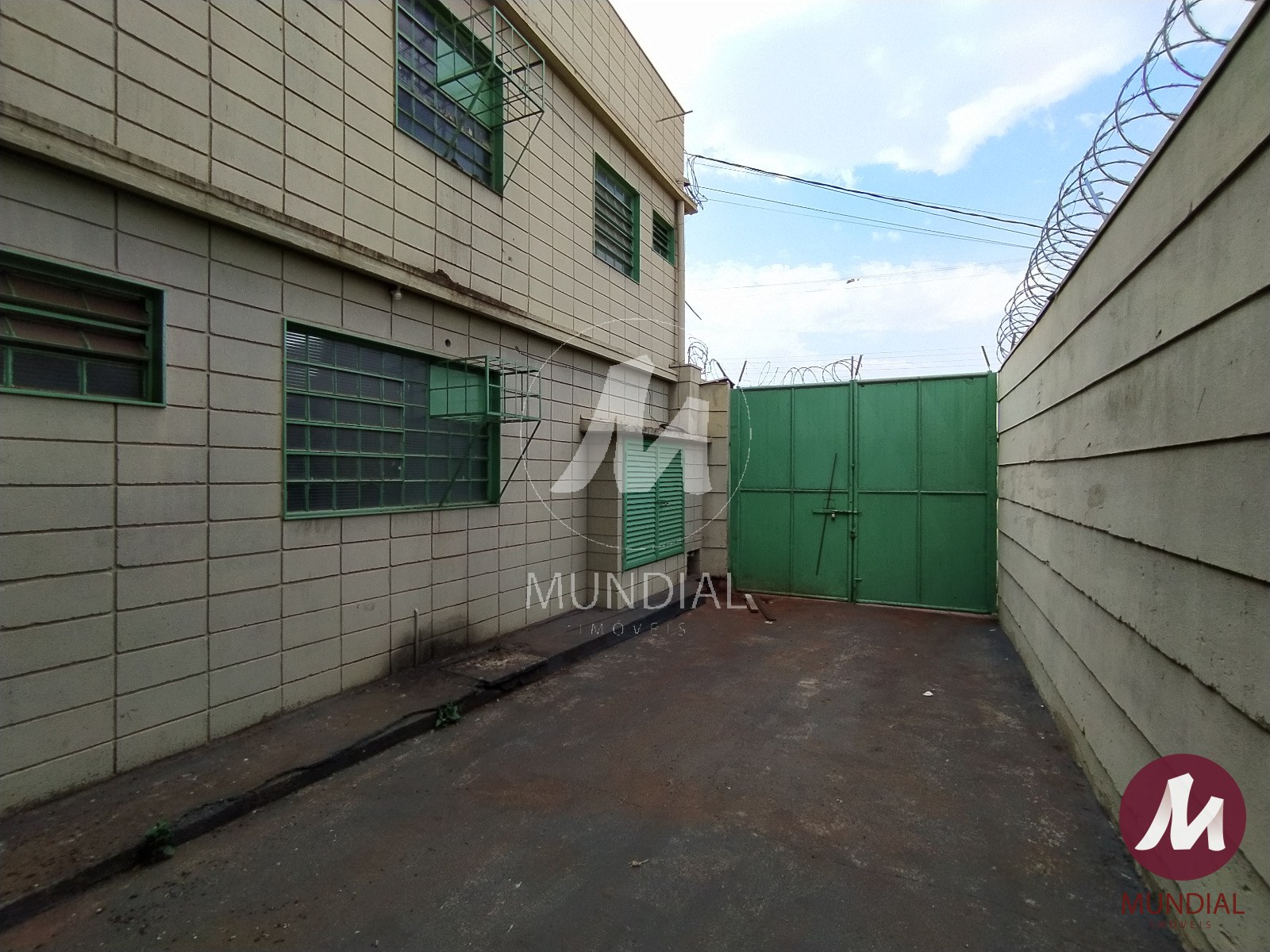 Garagem/estacionamento — foto 24