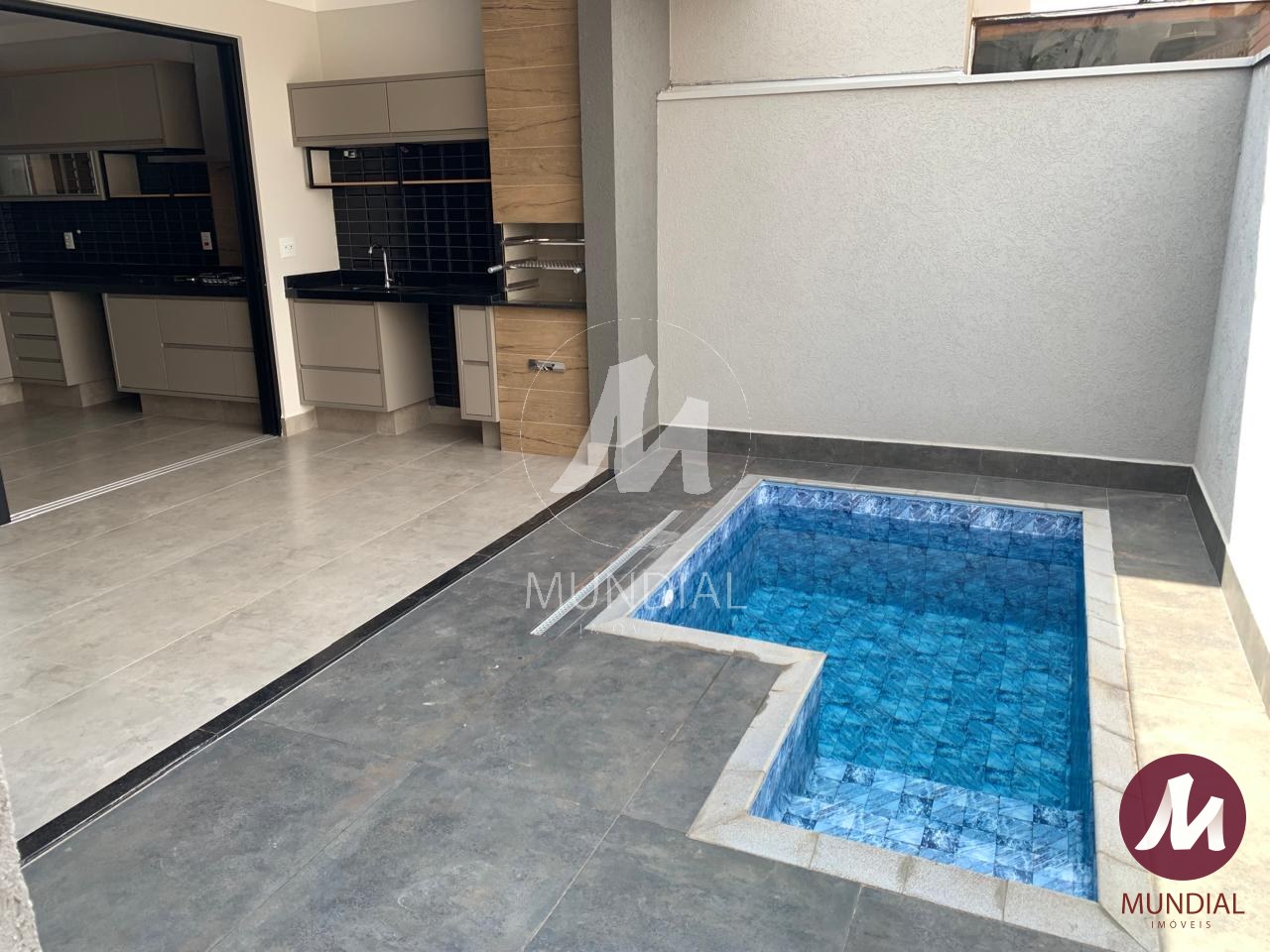 Piscinas para mergulhar de cabeça — Casa em Villa Romana