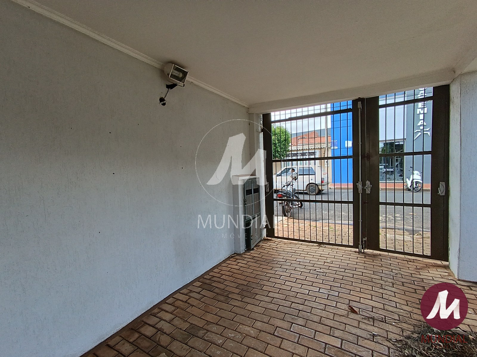 Garagem/estacionamento — foto 4