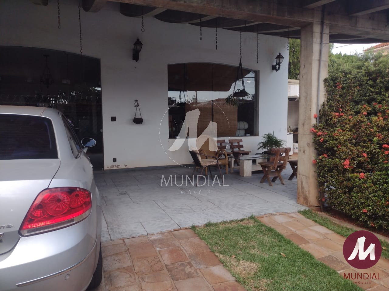 Garagem/estacionamento — foto 4