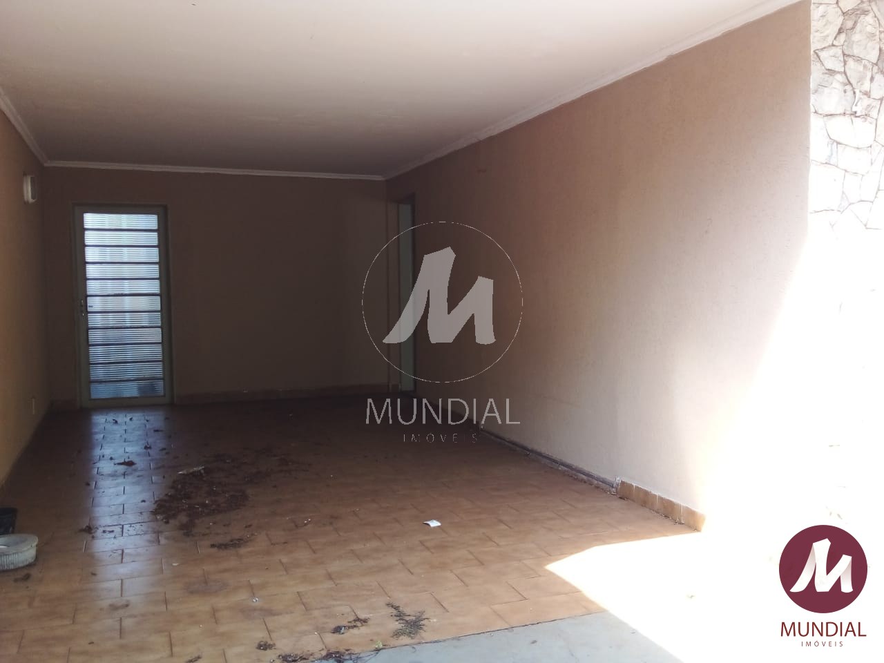 Garagem/estacionamento — foto 2