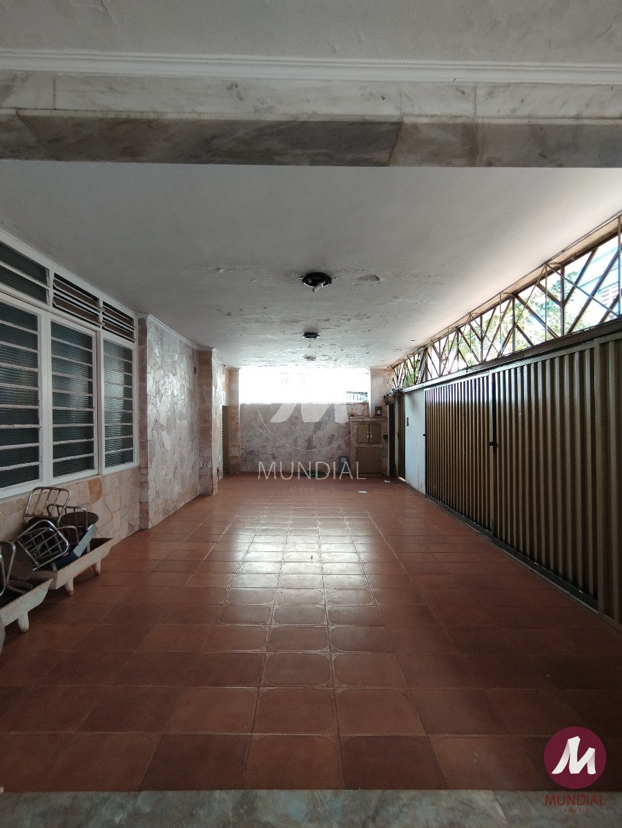 Garagem/estacionamento — foto 2