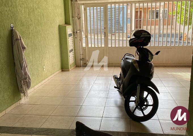 Garagem/estacionamento — foto 3