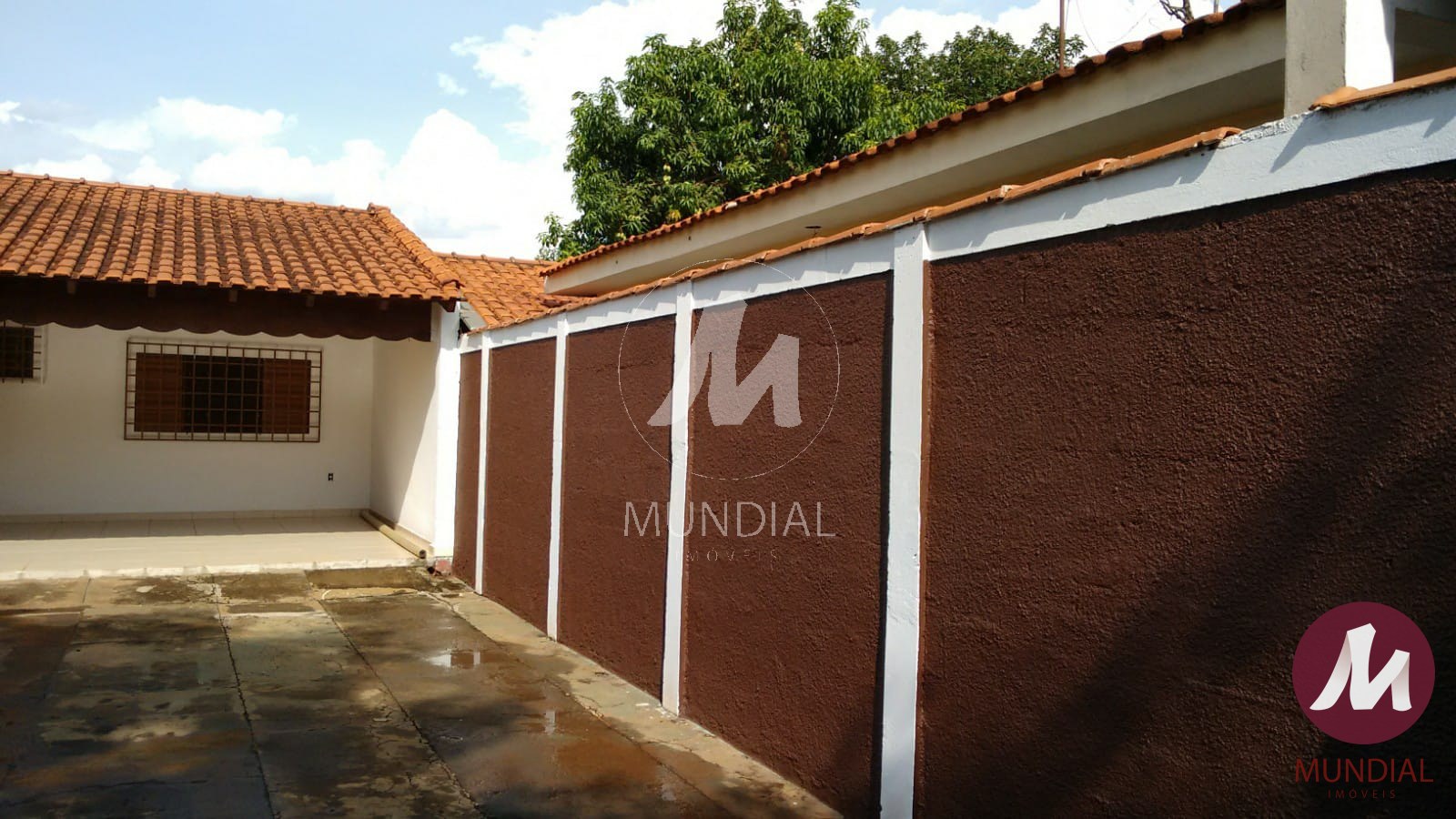 Garagem/estacionamento — foto 1