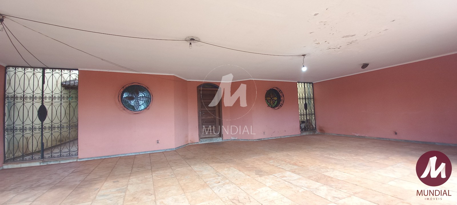 Garagem/estacionamento — foto 2