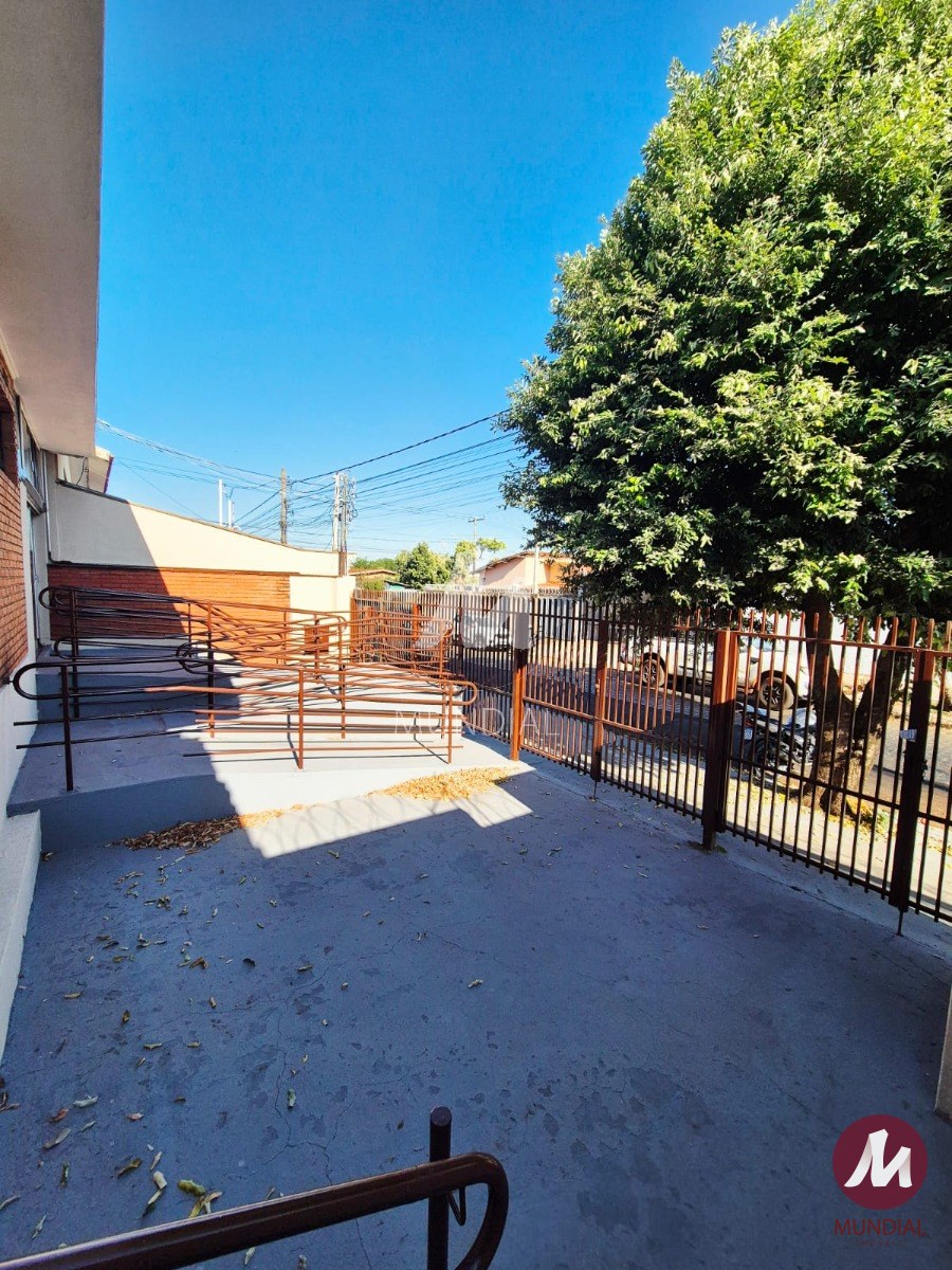 Garagem/estacionamento — foto 3