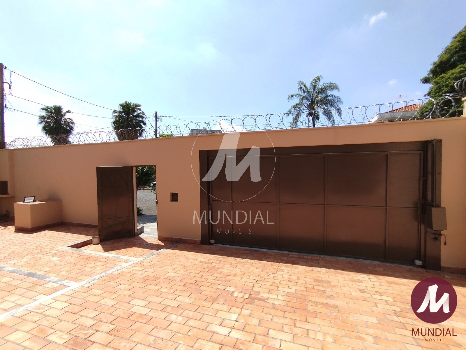 Garagem/estacionamento — foto 2