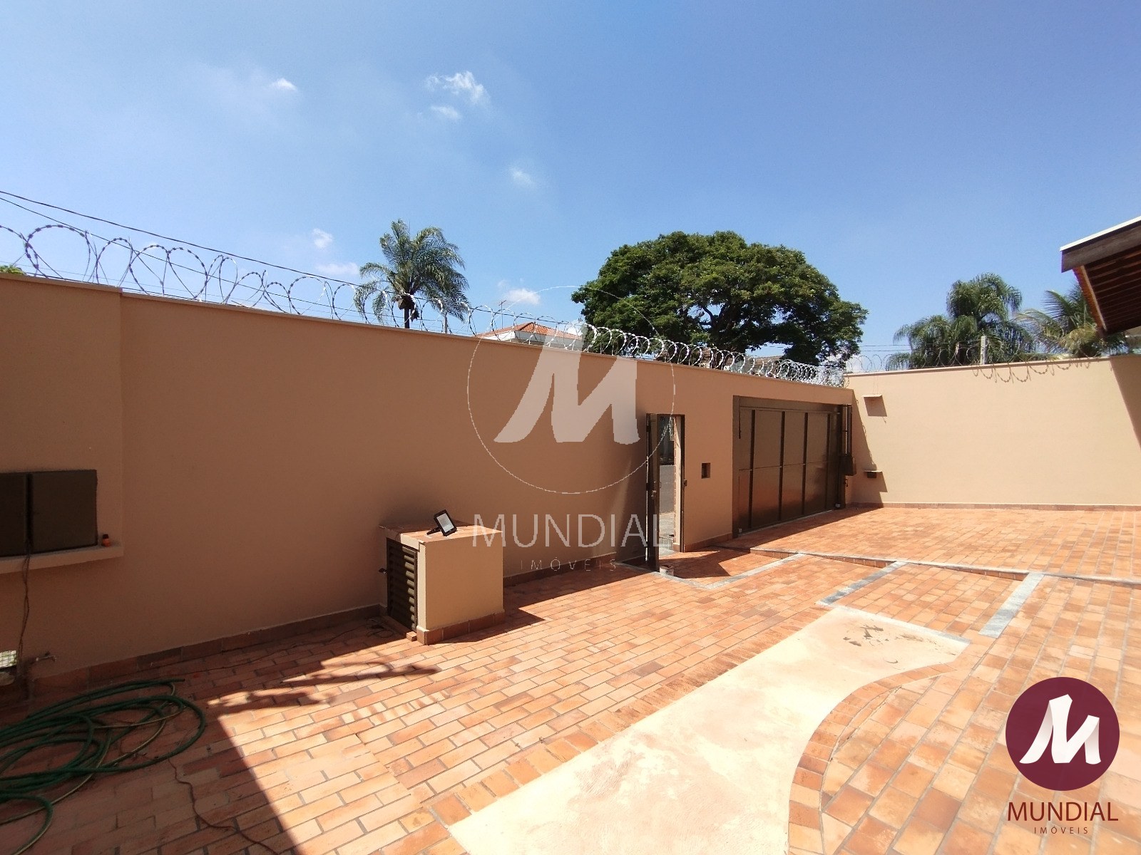 Garagem/estacionamento — foto 4