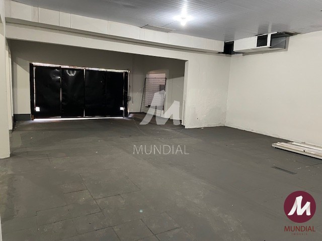 Garagem/estacionamento — foto 24