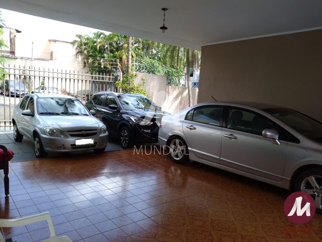 Garagem/estacionamento — foto 1