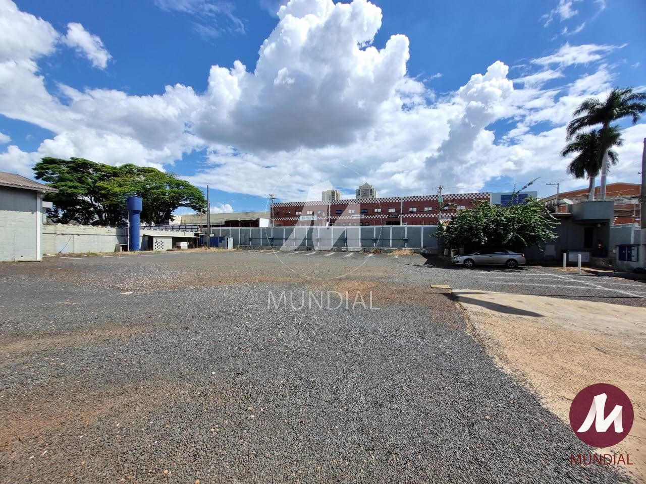 Garagem/estacionamento — foto 2