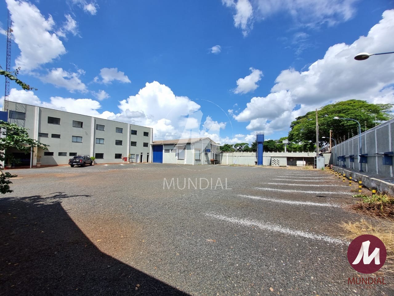 Garagem/estacionamento — foto 3