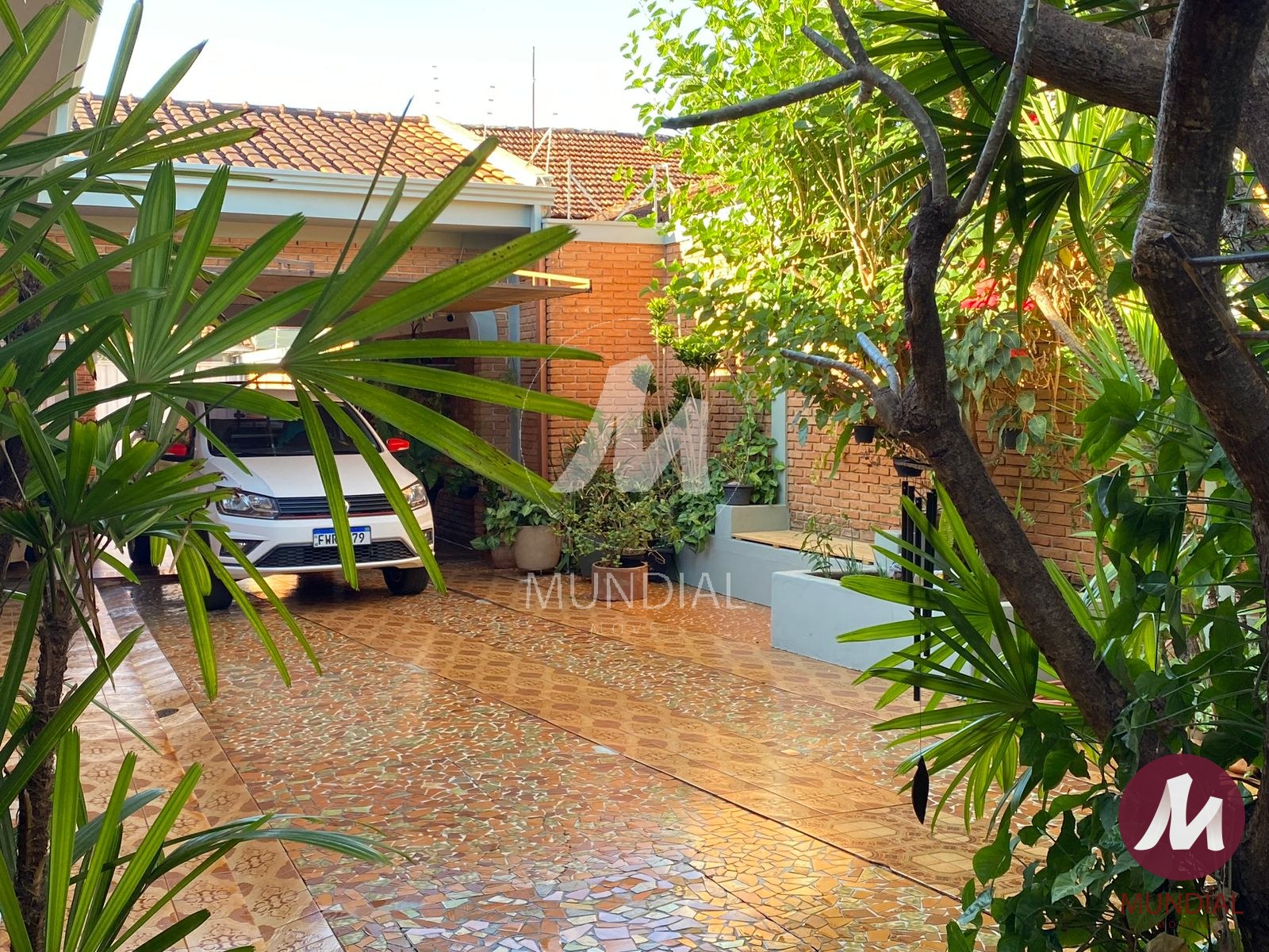 Garagem/estacionamento — foto 2