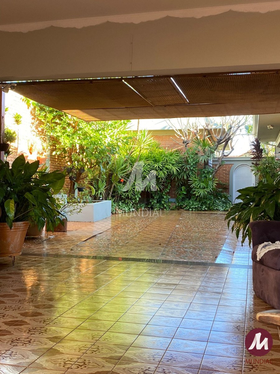 Garagem/estacionamento — foto 3