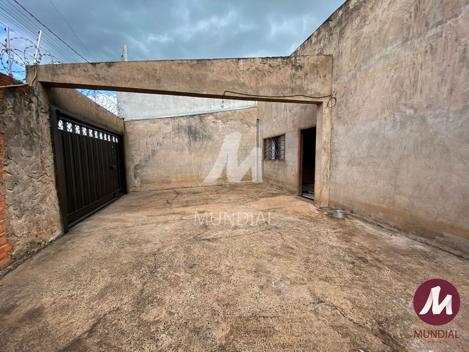 Garagem/estacionamento — foto 2