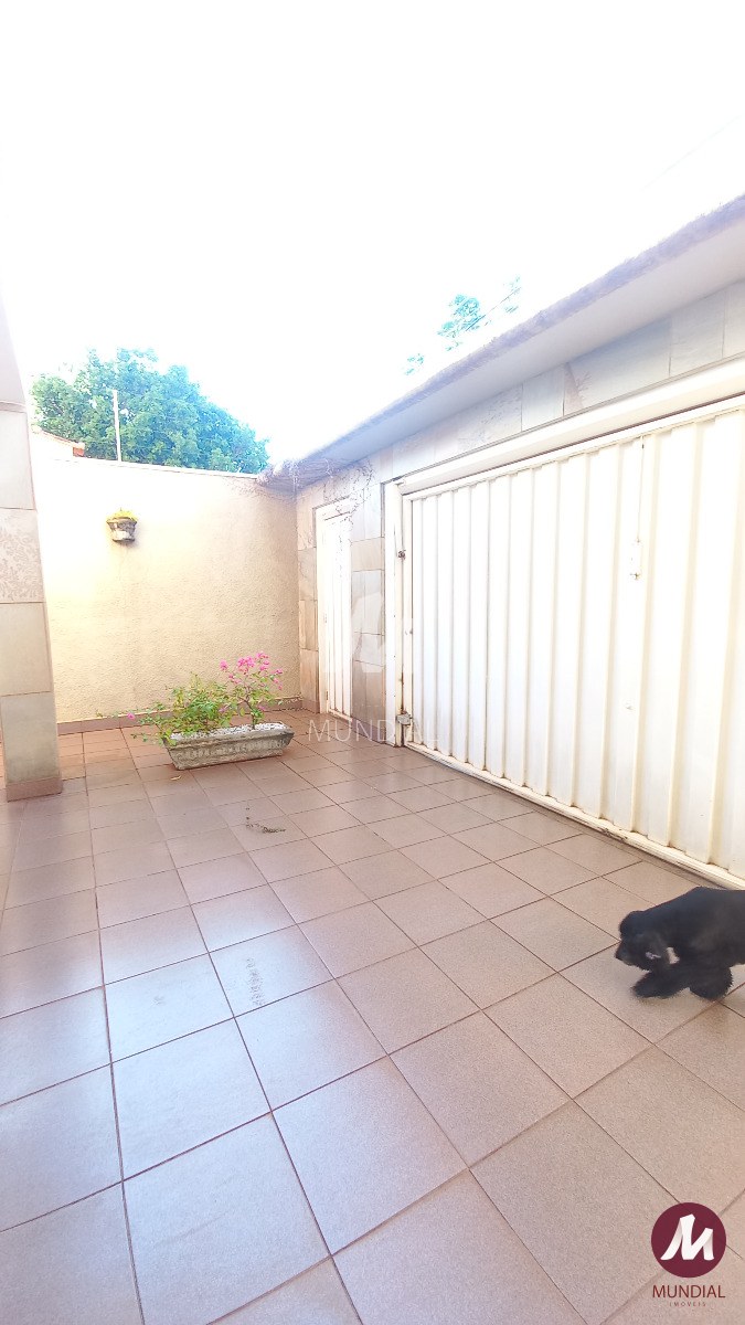 Garagem/estacionamento — foto 2