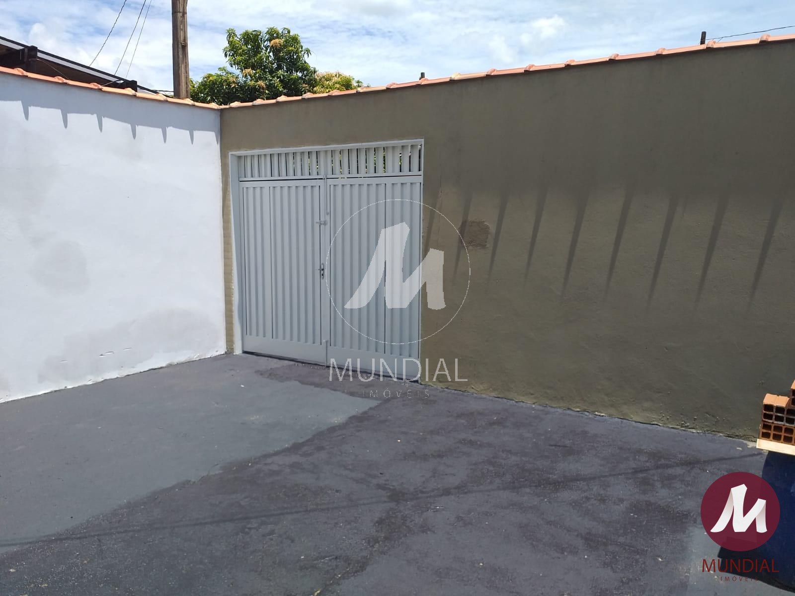 Garagem/estacionamento — foto 1