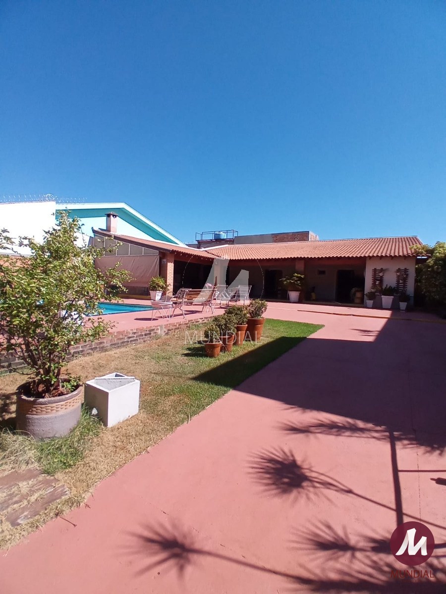 Garagem/estacionamento — foto 2