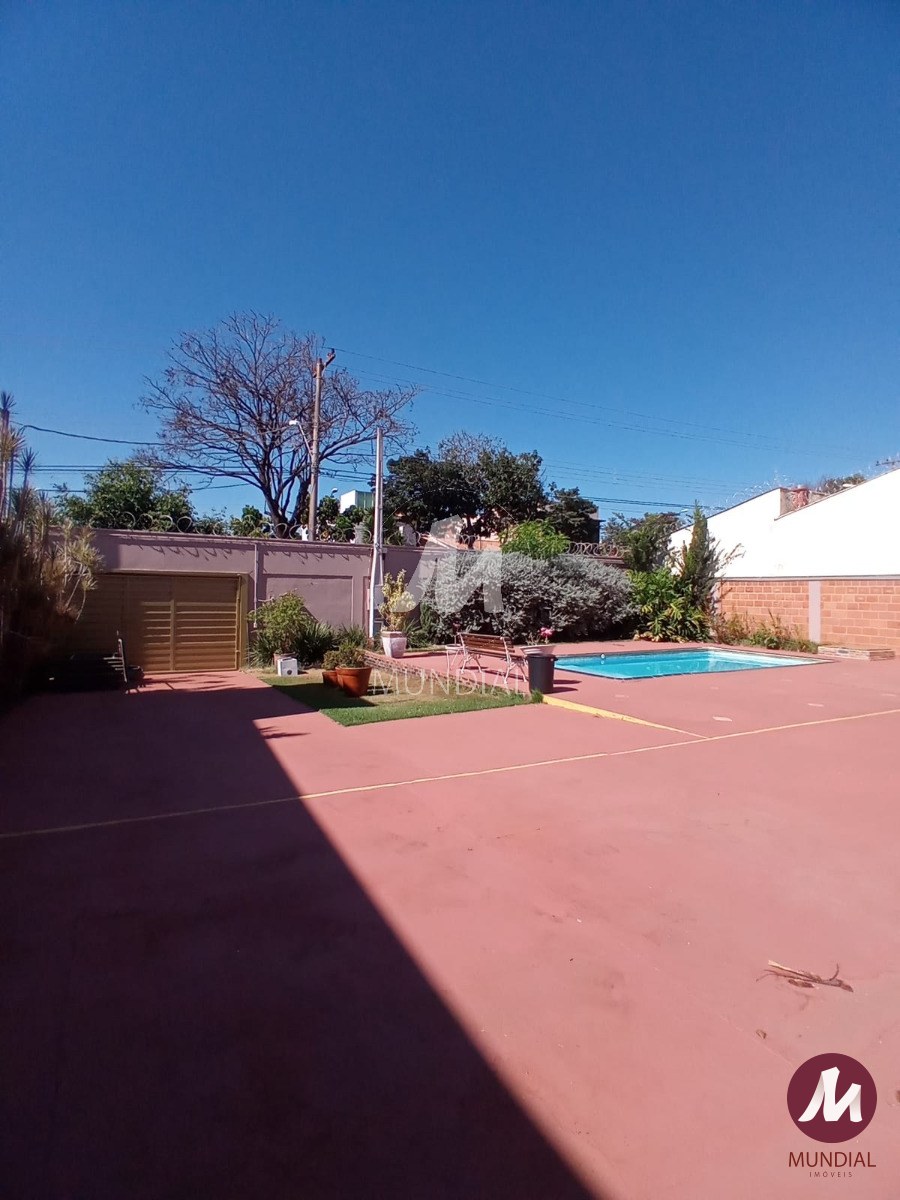 Garagem/estacionamento — foto 3