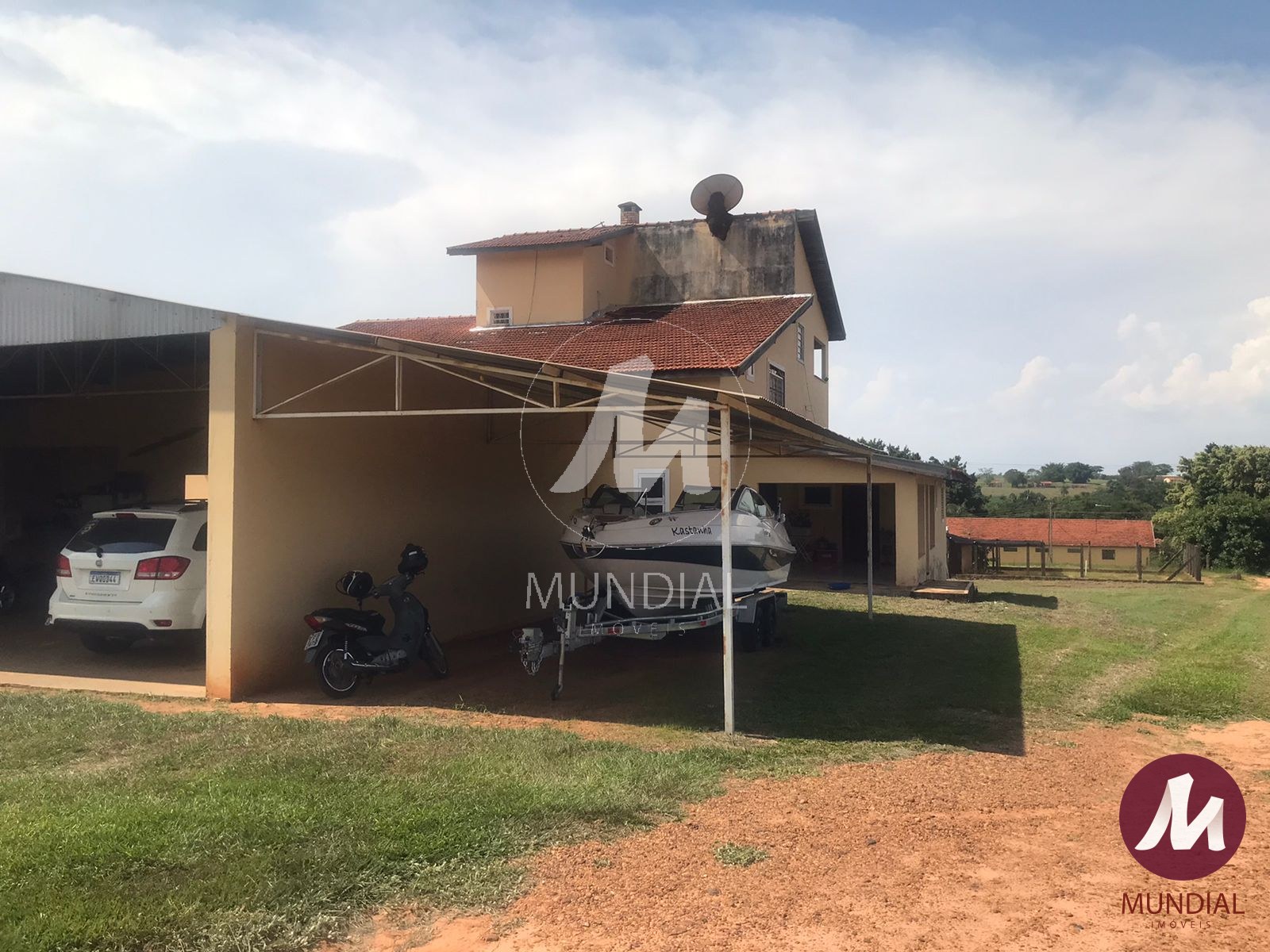 Garagem/estacionamento — foto 29
