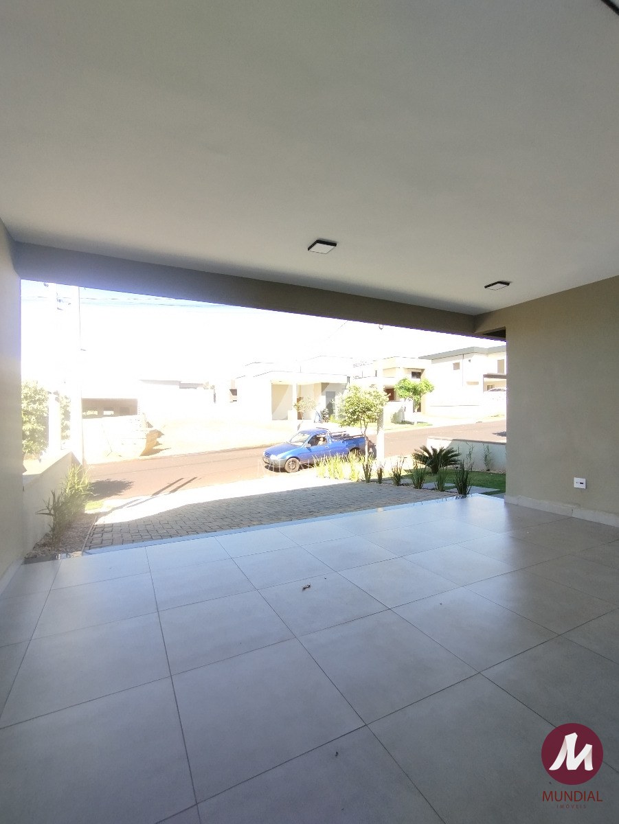 Garagem/estacionamento — foto 3