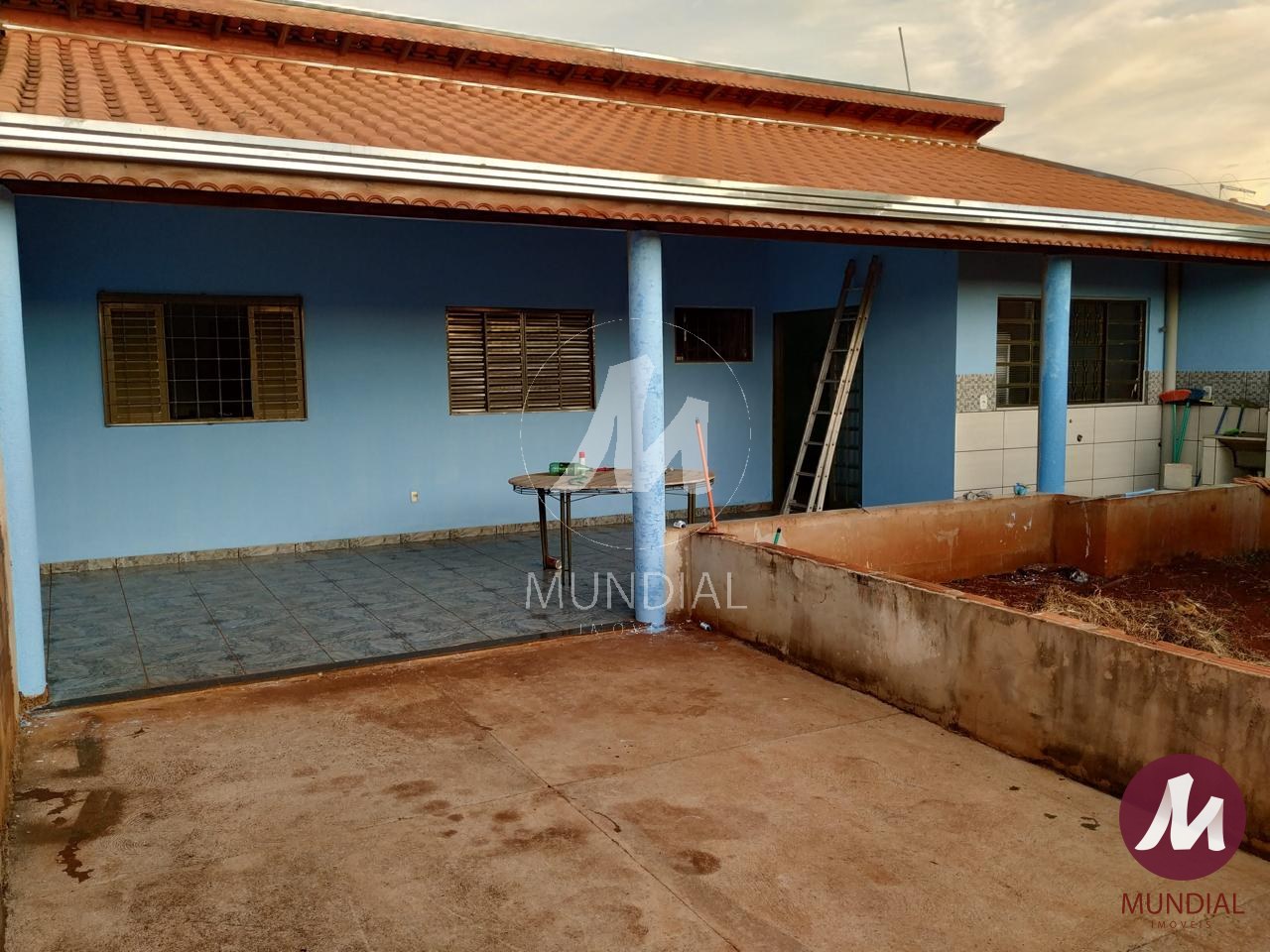 Garagem/estacionamento — foto 1