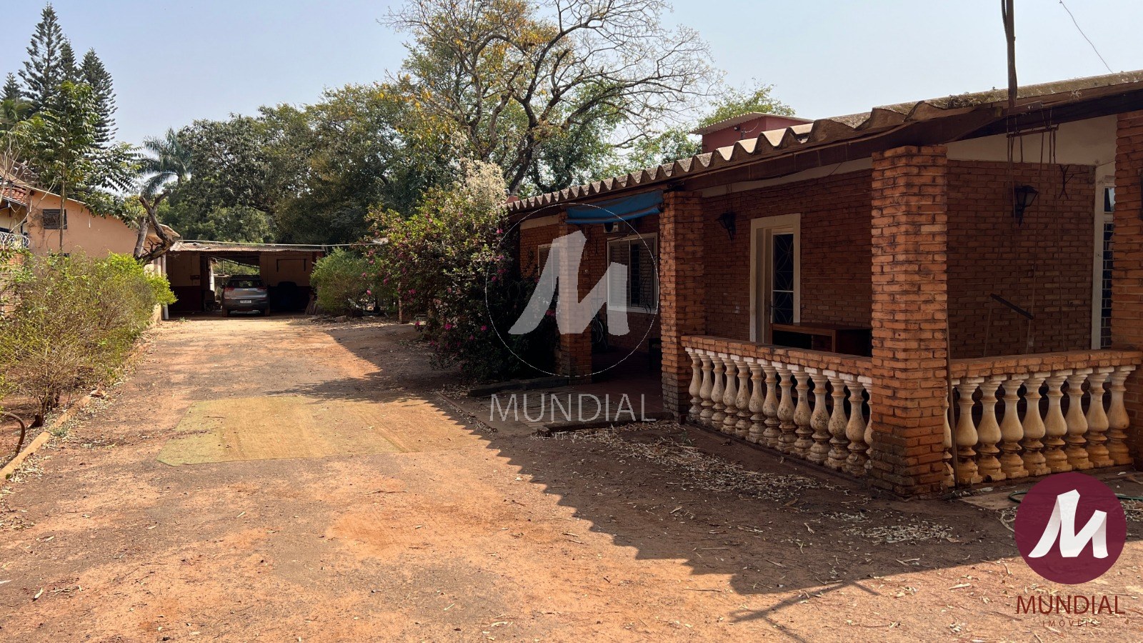 Garagem/estacionamento — foto 2