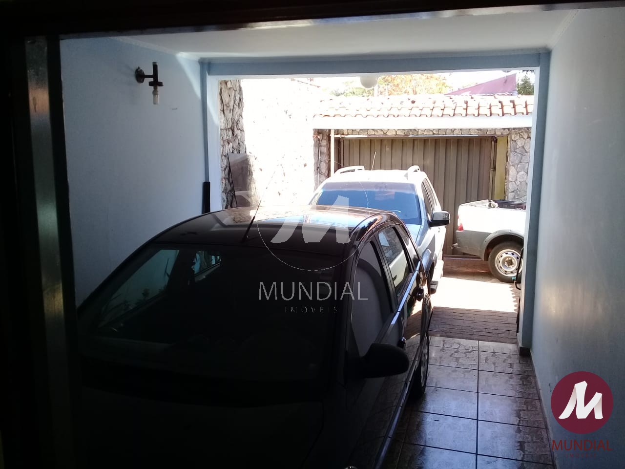 Garagem/estacionamento — foto 1