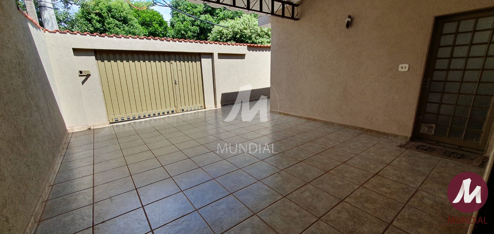 Garagem/estacionamento — foto 2