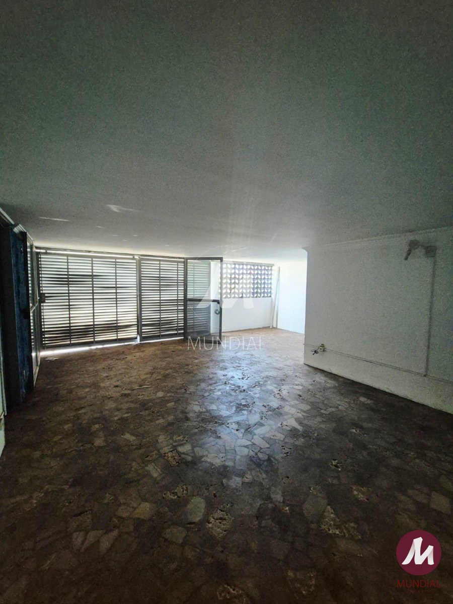 Garagem/estacionamento — foto 4