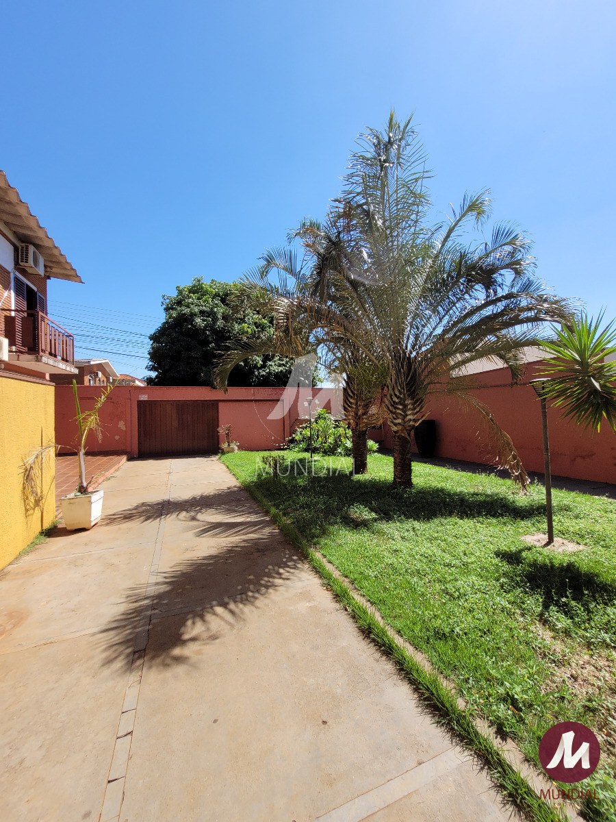 Garagem/estacionamento — foto 2