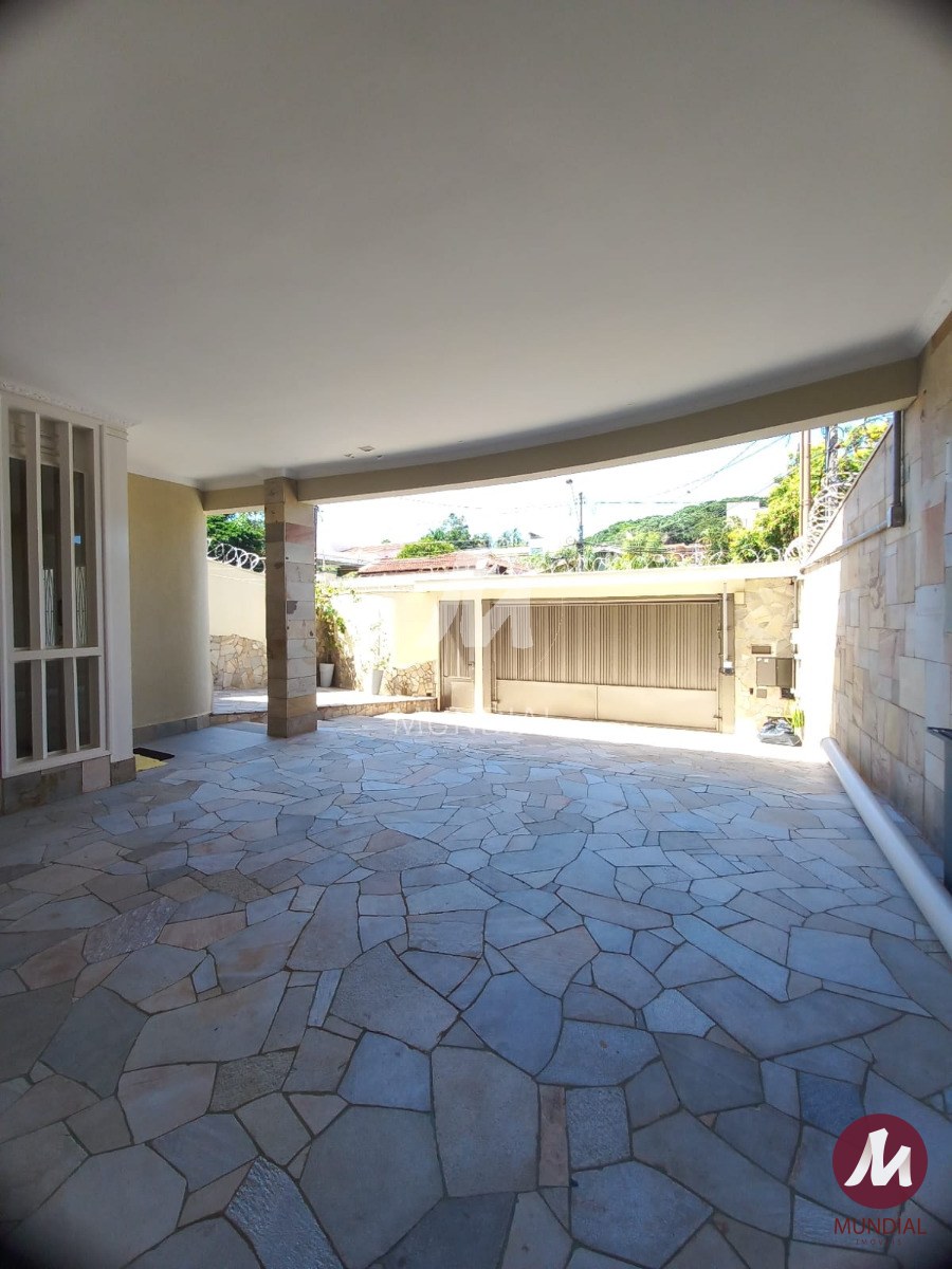 Garagem/estacionamento — foto 2