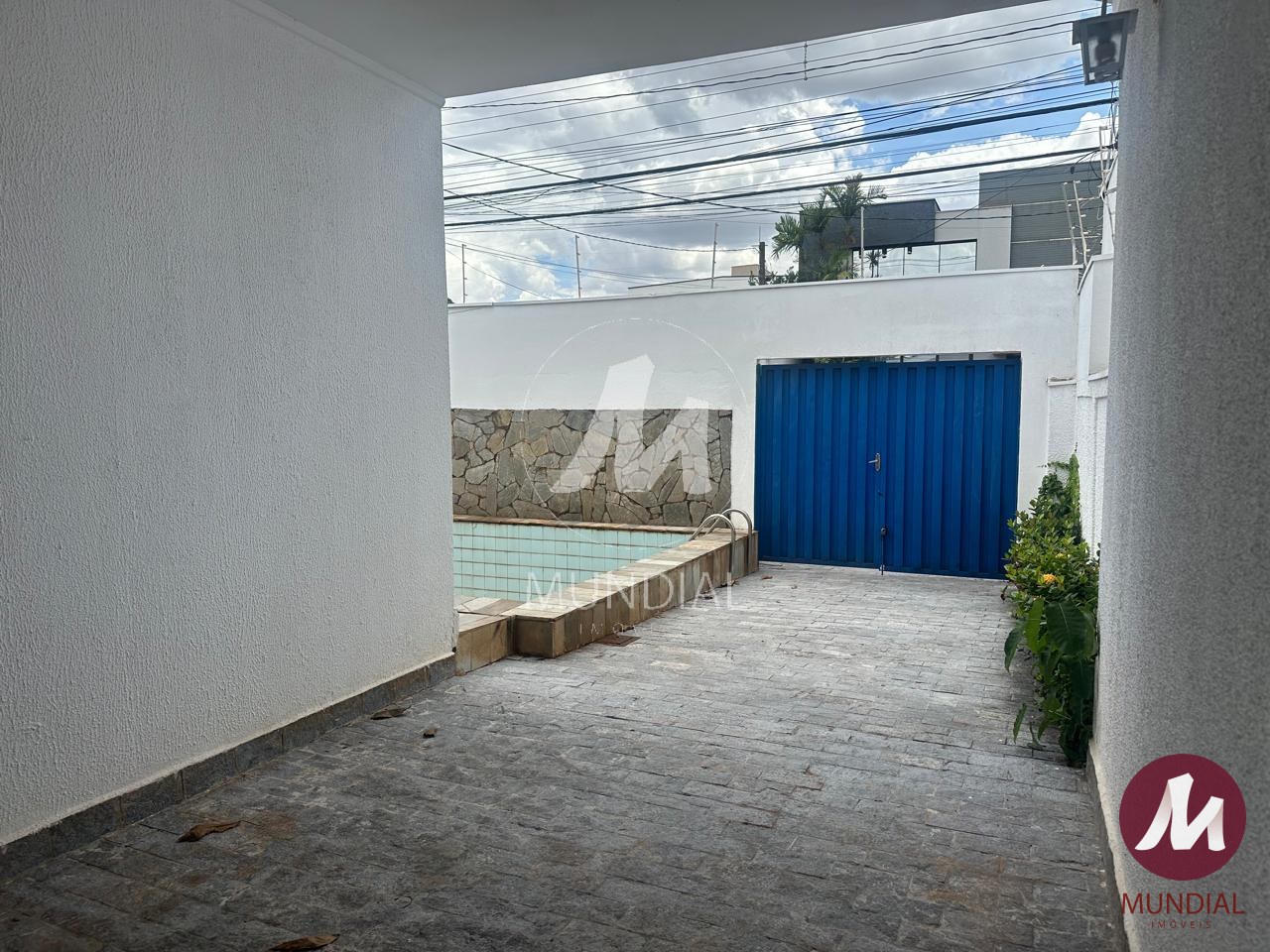 Garagem/estacionamento — foto 2