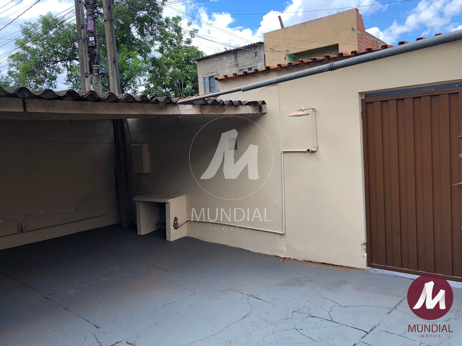 Garagem/estacionamento — foto 1