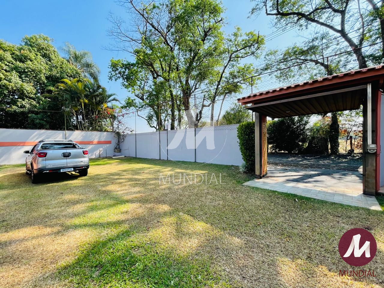 Garagem/estacionamento — foto 2