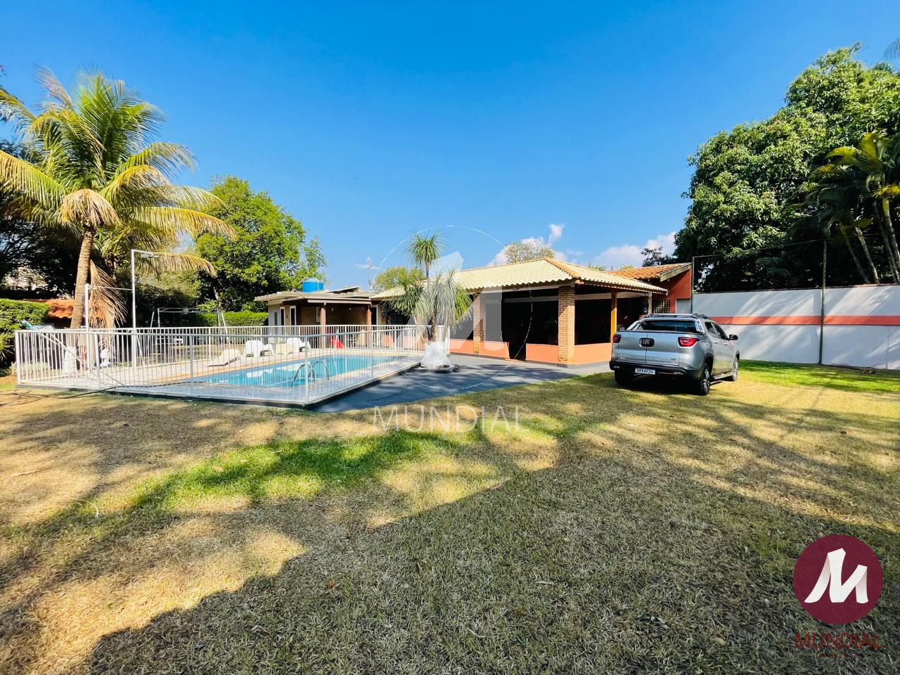Garagem/estacionamento — foto 3