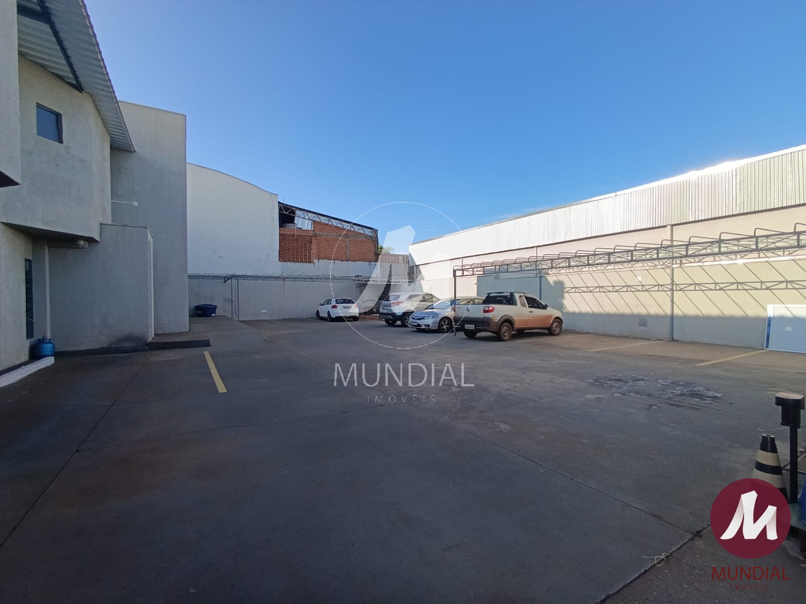 Garagem/estacionamento — foto 24