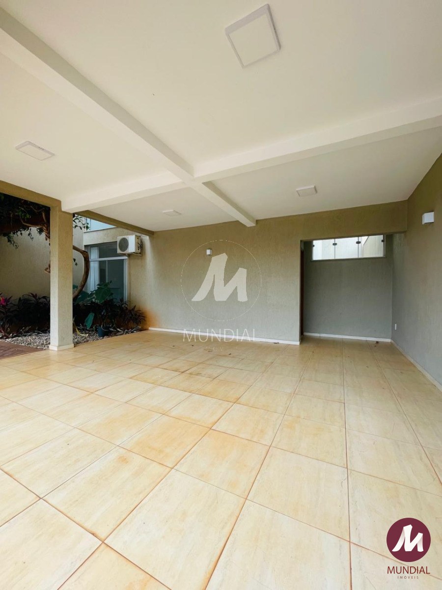 Garagem/estacionamento — foto 3