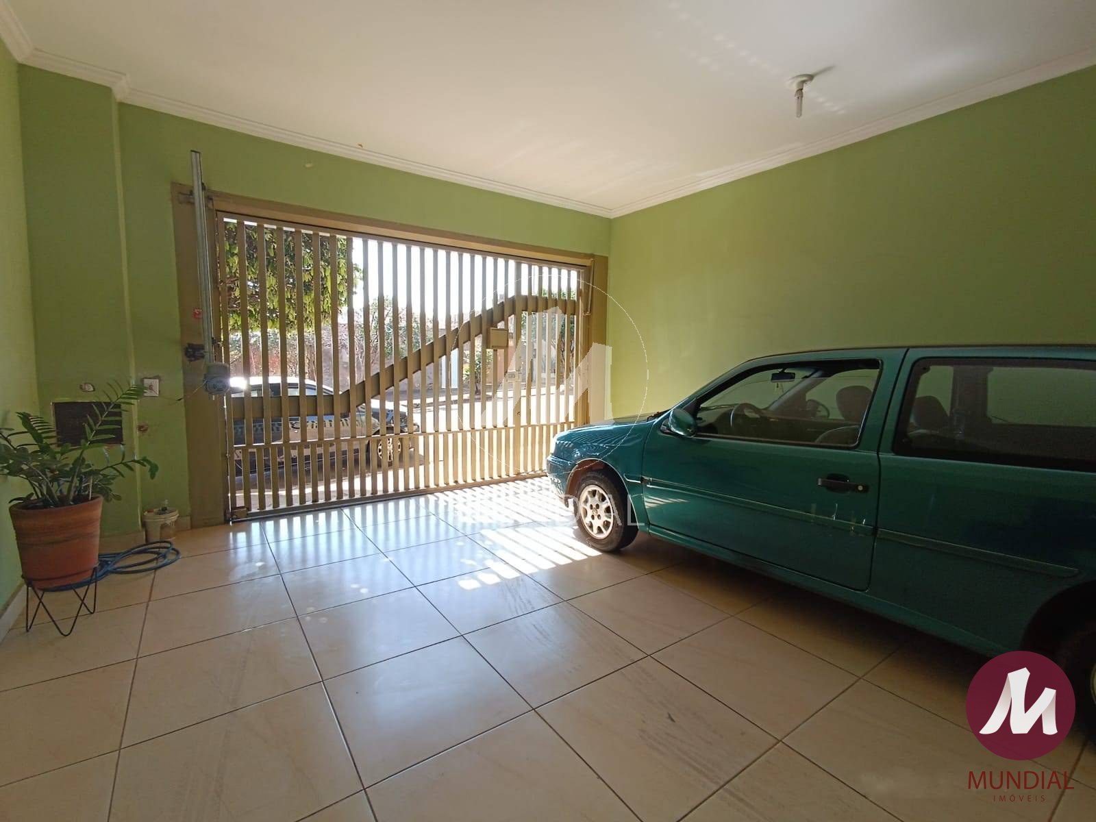 Garagem/estacionamento — foto 2